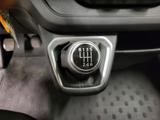 Renault Trafic 2.0dCi 131pk L2/H1 Euro 6! ActivLease financial lease