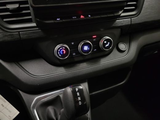 Renault Trafic E-Tech 52kWh L2/H1 Dubbele Cabine Elektrisch! ActivLease financial lease