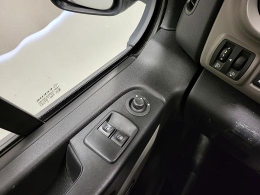 Renault Trafic Passenger 1.6dCi 8-Personenbus Excl. BTW / BPM vrij Euro 6! ActivLease financial lease