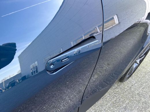 Toyota C-HR 2.0 Hybrid 200 First Edition ActivLease financial lease