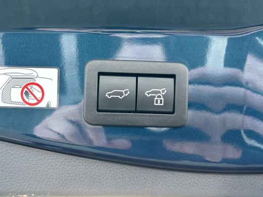 Toyota C-HR 2.0 Hybrid 200 First Edition ActivLease financial lease