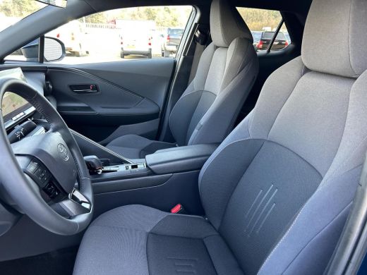 Toyota C-HR 2.0 Hybrid 200 First Edition ActivLease financial lease