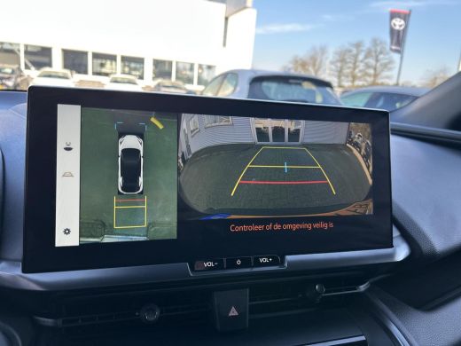 Toyota C-HR 2.0 Hybrid 200 First Edition ActivLease financial lease