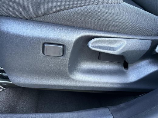 Toyota C-HR 2.0 Hybrid 200 First Edition ActivLease financial lease