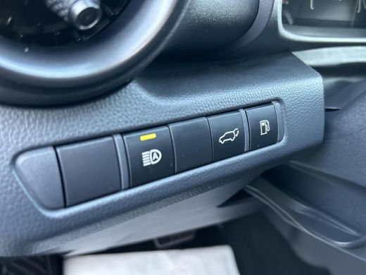 Toyota C-HR 2.0 Hybrid 200 First Edition ActivLease financial lease