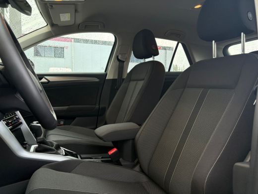 Volkswagen T-Roc 1.5 TSI 150 pk Life Edition 7-DSG | Achteruitrijcamera | Cruise control adaptief | Keyless entry/... ActivLease financial lease