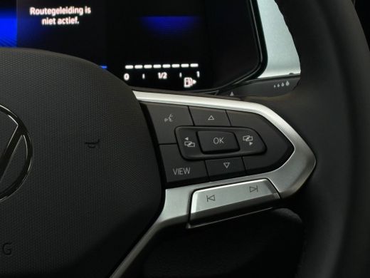 Volkswagen T-Roc 1.5 TSI 150 pk Life Edition 7-DSG | Achteruitrijcamera | Cruise control adaptief | Keyless entry/... ActivLease financial lease