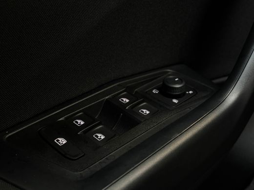 Volkswagen T-Roc 1.5 TSI 150 pk Life Edition 7-DSG | Achteruitrijcamera | Cruise control adaptief | Keyless entry/... ActivLease financial lease