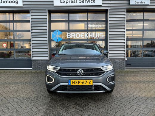Volkswagen T-Roc 1.5 TSI 150 pk Life Edition 7-DSG | Achteruitrijcamera | Cruise control adaptief | Keyless entry/... ActivLease financial lease