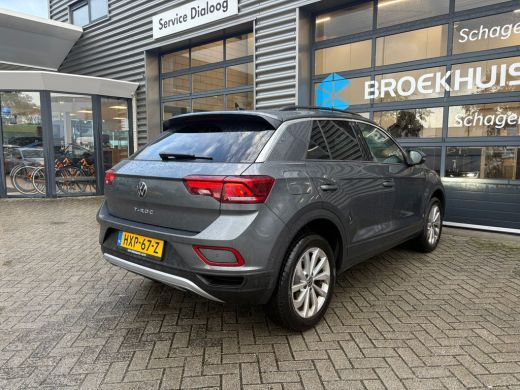 Volkswagen T-Roc 1.5 TSI 150 pk Life Edition 7-DSG | Achteruitrijcamera | Cruise control adaptief | Keyless entry/... ActivLease financial lease