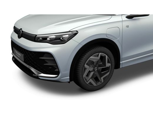 Volkswagen Tiguan R-Line Edition - eHybrid Inclusief €4000,- inruilvoordeel | 'App-Connect' draadloze smartphone in... ActivLease financial lease