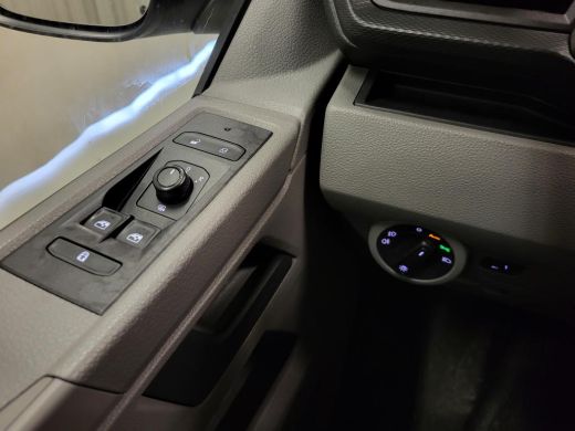 Volkswagen Transporter 2.0TDI 110pk L2/H1 2X Schuifdeur Euro 6! ActivLease financial lease
