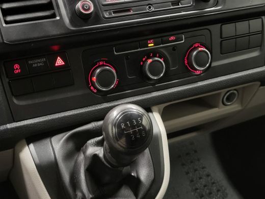 Volkswagen Transporter 2.0TDI 150pk L2/H1 Inrichting Euro 6! ActivLease financial lease