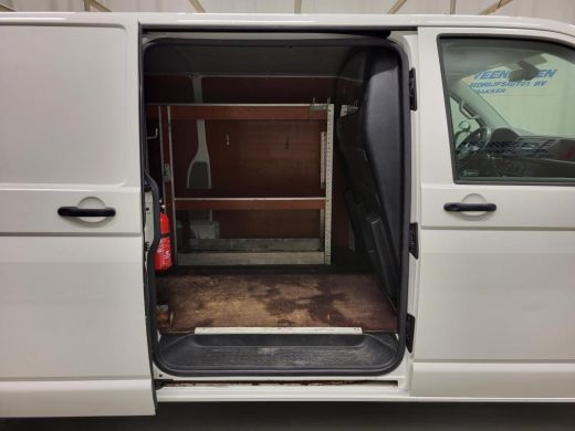 Volkswagen Transporter 2.0TDI 150pk L2/H1 Inrichting Euro 6! ActivLease financial lease