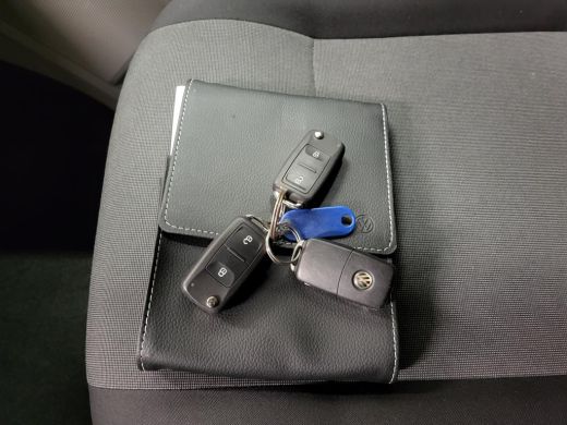 Volkswagen Transporter 2.0TDI 150pk L2/H1 Euro 6! ActivLease financial lease