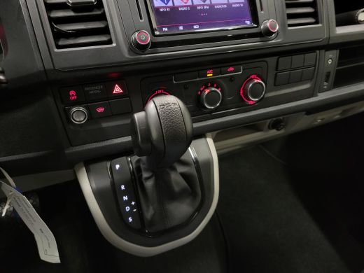 Volkswagen Transporter 2.0TDI 150pk L2/H2 Automaat Trekhaak Euro 6! ActivLease financial lease