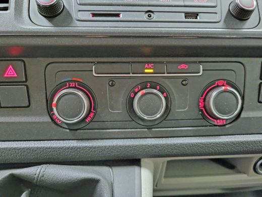 Volkswagen Transporter 2.0TDI L2/H1 Dubbele cabine Euro 6! ActivLease financial lease