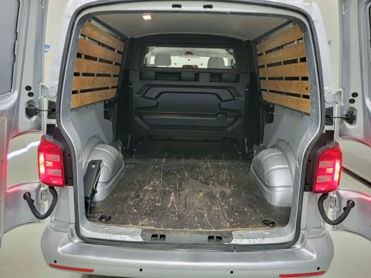 Volkswagen Transporter 2.0TDI L2/H1 Dubbele cabine Euro 6! ActivLease financial lease