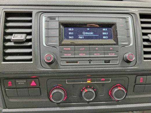 Volkswagen Transporter 2.0TDI L2/H1 Dubbele cabine Euro 6! ActivLease financial lease