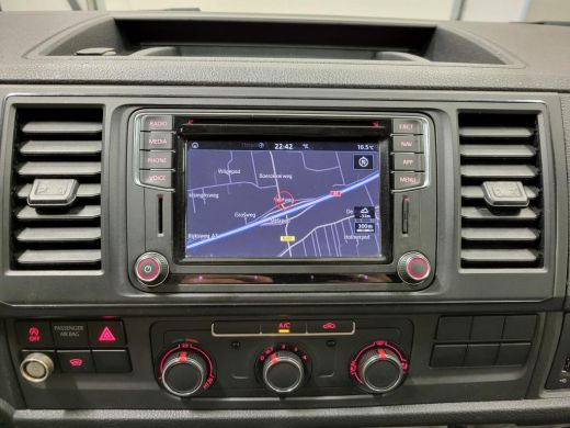 Volkswagen Transporter 2.0TDI L2/H1 Trekhaak Euro 6! ActivLease financial lease