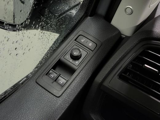 Volkswagen Transporter 2.0TSI 150pk L2/H1 2X Schuifdeur Benzine! ActivLease financial lease