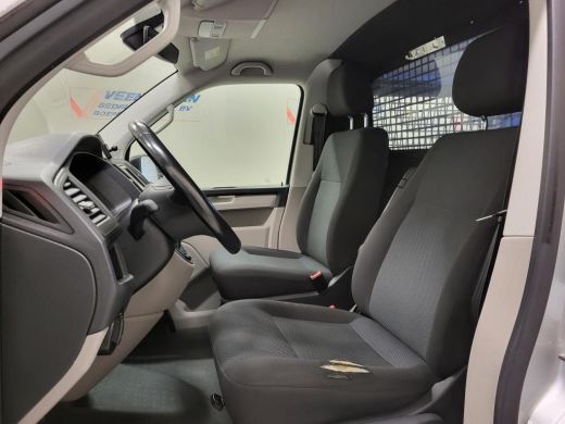 Volkswagen Transporter 2.0TSI 150pk L2/H1 Trekhaak Benzine! ActivLease financial lease