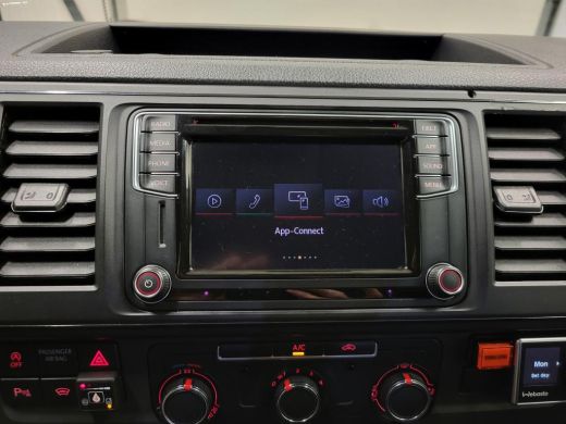 Volkswagen Transporter 2.0TSI 150pk Trekhaak Benzine! ActivLease financial lease