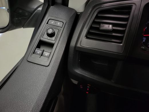 Volkswagen Transporter 2.0TSI 150pk Trekhaak Benzine! ActivLease financial lease