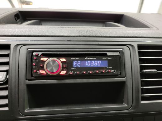 Volkswagen Transporter 2.0TSI 9-Personenbus - Excl. BTW / BPM vrij Benzine! ActivLease financial lease