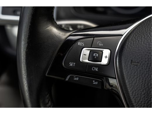 Volkswagen Transporter | L2H1 | LED | Camera | CarPlay | Navigatie | Cruise | Airco | PDC | Euro 6 ActivLease financial lease