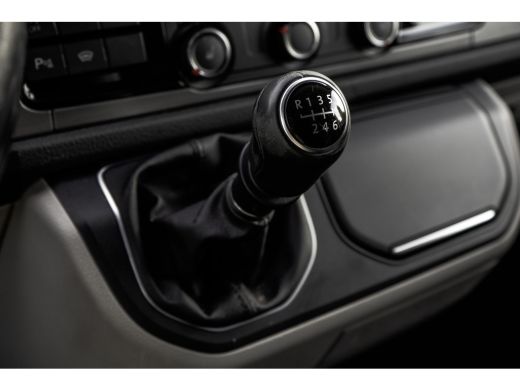 Volkswagen Transporter | L2H1 | LED | Camera | CarPlay | Navigatie | Cruise | Airco | PDC | Euro 6 ActivLease financial lease