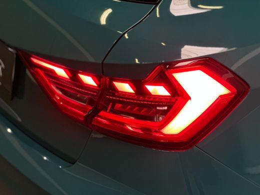 Audi A1 Sportback Sportback 40 TFSI 3x S-Line Keyless|B&o Sound|Sfeerlicht|Edition|200PK ActivLease financial lease