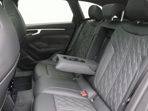 Audi A6 Avant 2.0 e-hybrid quattro S edition Competition 367 PK Sportstoelen plus, head-up, B&O sound, Lu... ActivLease financial lease