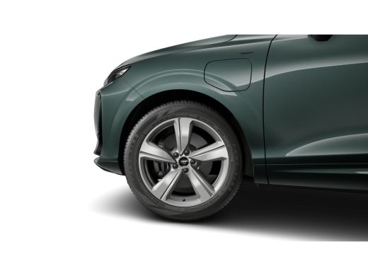 Audi Q3 S edition | Adaptive cruise control | Audi sound system | Climate pakket plus ActivLease financial lease