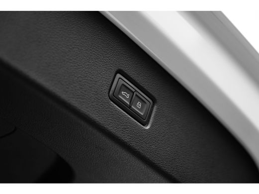 Audi Q5 Sportback 55 TFSI e S edition 367PK | Luchtvering | 360 Camera | Trekhaak | B&O Audio | Elek. sto... ActivLease financial lease