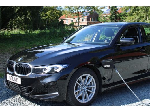 BMW 3 Serie 320e 204PK PHEV BUSINESS SPORT LEDER/CARPLAY/NIEUW-TYPE ActivLease financial lease