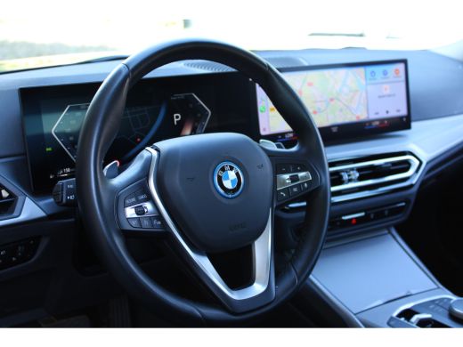 BMW 3 Serie 320e 204PK PHEV BUSINESS SPORT LEDER/CARPLAY/NIEUW-TYPE ActivLease financial lease