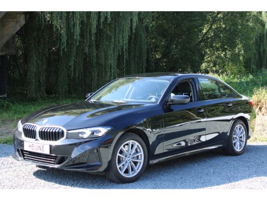 BMW 3 Serie 320e 204PK PHEV BUSINESS SPORT LEDER/CARPLAY/NIEUW-TYPE ActivLease financial lease
