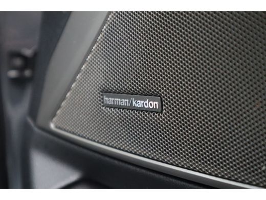 BMW 3 Serie 330i M-Sport Panorama / Harman Kardon / Laser / Leder / M Performance / ActivLease financial lease