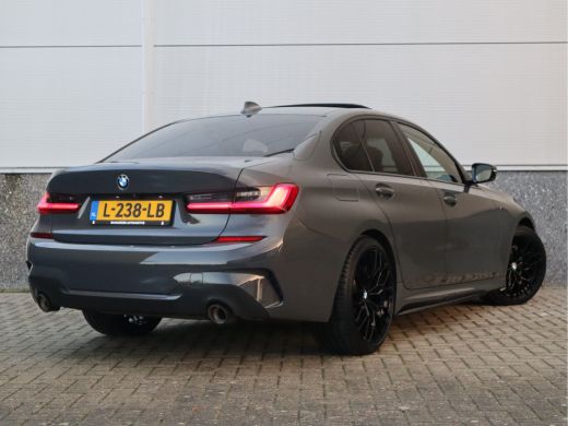 BMW 3 Serie 330i M-Sport Panorama / Harman Kardon / Laser / Leder / M Performance / ActivLease financial lease