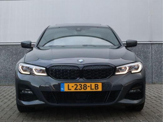 BMW 3 Serie 330i M-Sport Panorama / Harman Kardon / Laser / Leder / M Performance / ActivLease financial lease
