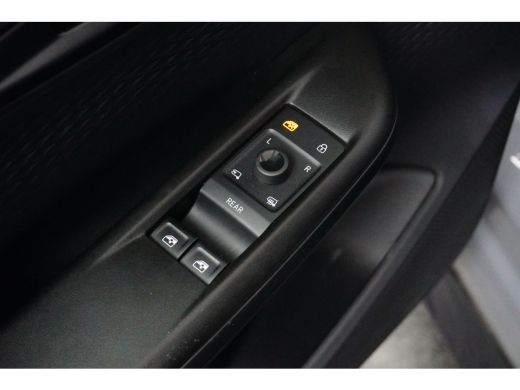 CUPRA Born Essential 62 kWh | Stoel-/stuurverwarming | Adaptive Cruise Control | Camera | Climate Control | ... ActivLease financial lease