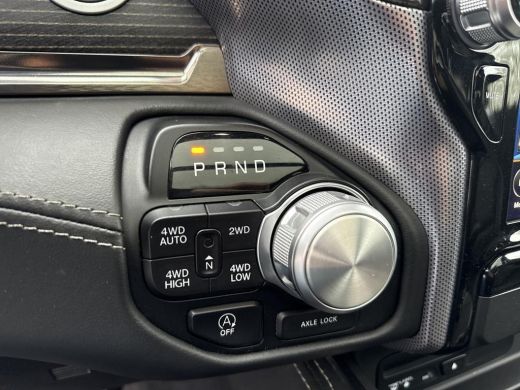 Dodge Ram 1500 1500 5.7 V8 4x4 Crew Cab Limited Geheel rijklaar incl. Garantie ActivLease financial lease