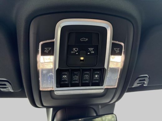 Dodge Ram 1500 1500 5.7 V8 4x4 Crew Cab Limited Geheel rijklaar incl. Garantie ActivLease financial lease