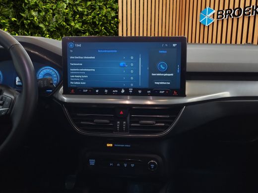 Ford Focus 1.0 EcoBoost Hybrid Titanium X | B&O audio | Camera | Stuur/stoelverwarming ActivLease financial lease