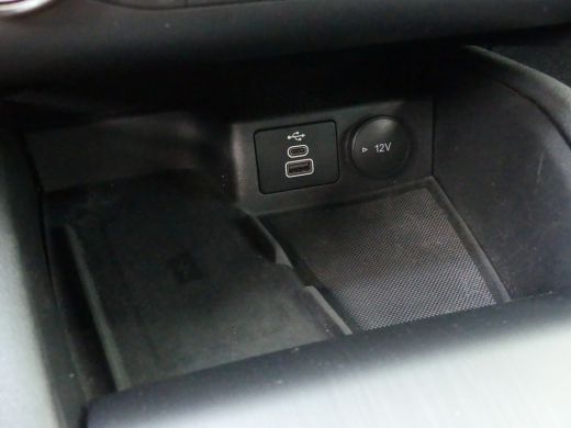 Ford Kuga 2.5 PHEV 225PK ST-Line | STOEL+STUUR+VOORRUITVERWARMING | CAMERA | 19'' LMV ActivLease financial lease