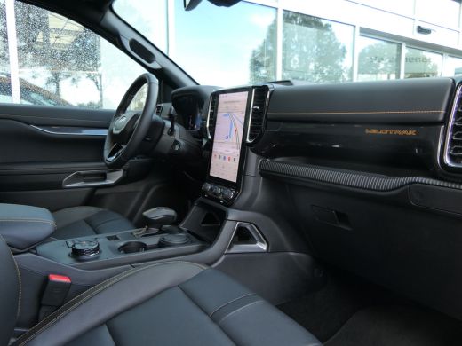 Ford Ranger 2.3 Wildtrak Double Cab PHEV | Custom RVS uitlaat | 20'' | Wielkastverbreders | Camera | Adaptive... ActivLease financial lease