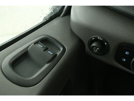 Ford Transit 2.0 TDCI 185PK L3H2 | DC | 7-zits | Airco | Cruise | Camera | Carplay | Trekh. | Parkeersens. ActivLease financial lease