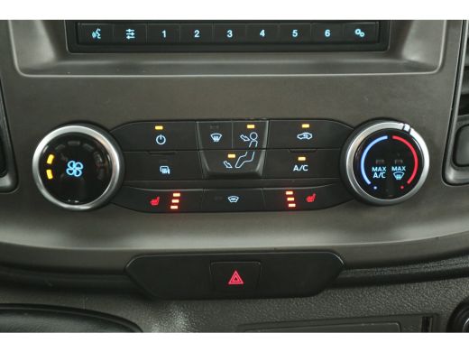 Ford Transit Custom 280 2.0 TDCI L1H1 | Airco | Cruise | 3-Zits | Trekh. | Parkeersens. | Stoelverw. ActivLease financial lease