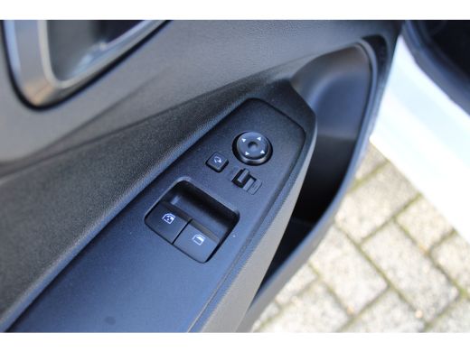 Hyundai i10 1.0 Comfort | DAB ontvanger | Airco | Cruise Control | Lane Assist | Start Stop | ActivLease financial lease